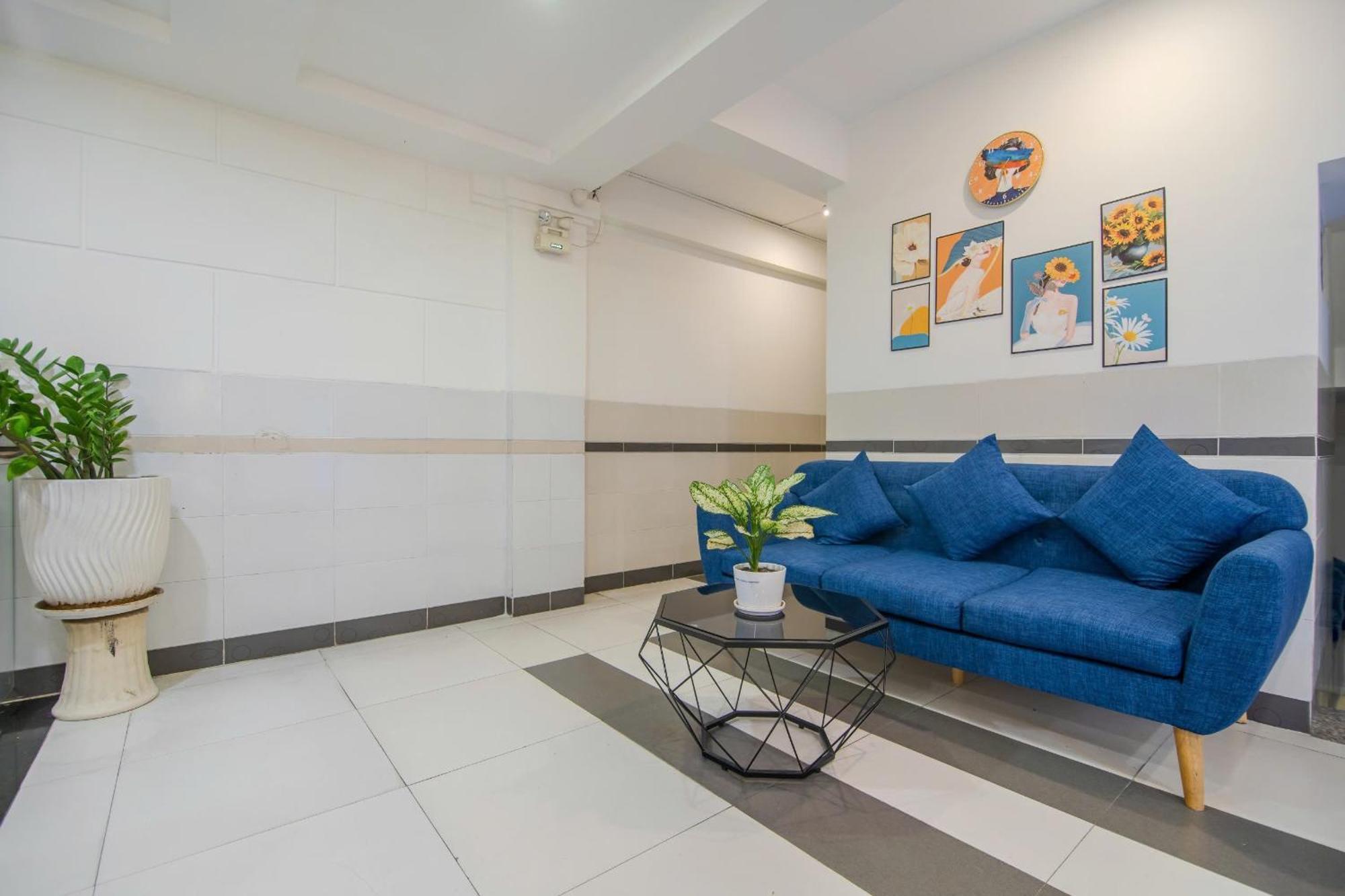 Bin Bin Hotel 5 - Near Lotte Mart D7 Хошимин Екстериор снимка