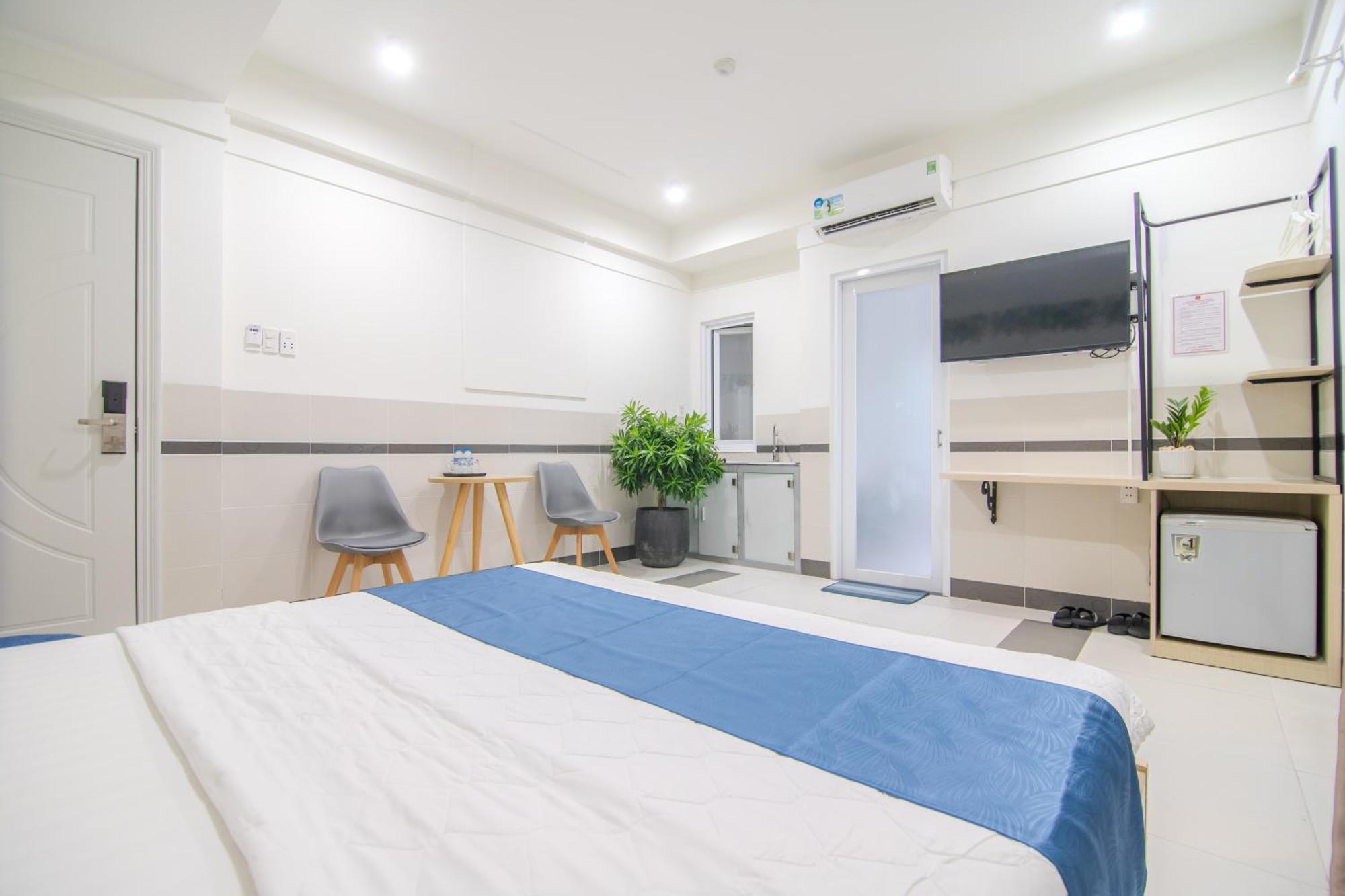 Bin Bin Hotel 5 - Near Lotte Mart D7 Хошимин Екстериор снимка