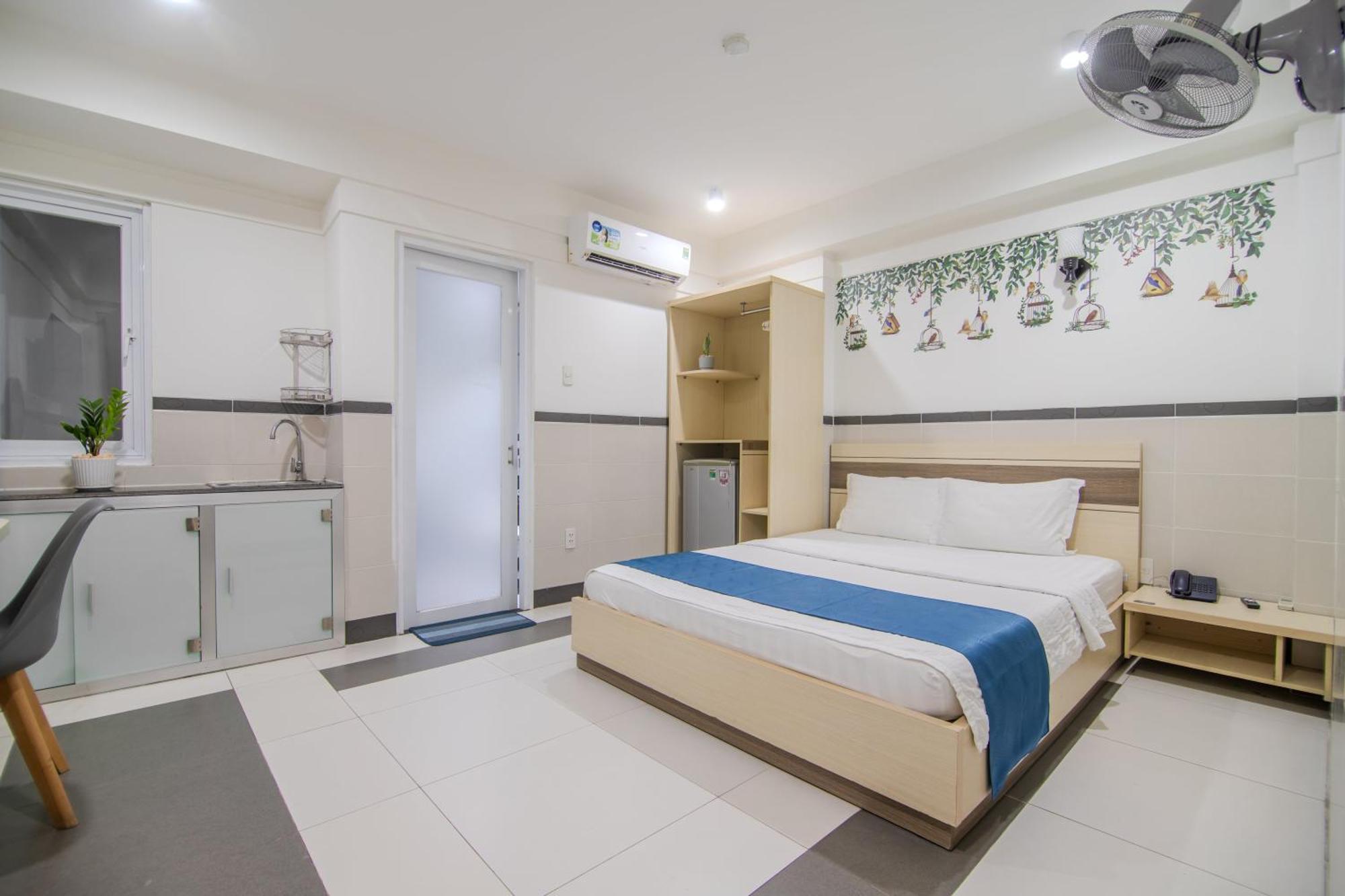 Bin Bin Hotel 5 - Near Lotte Mart D7 Хошимин Екстериор снимка