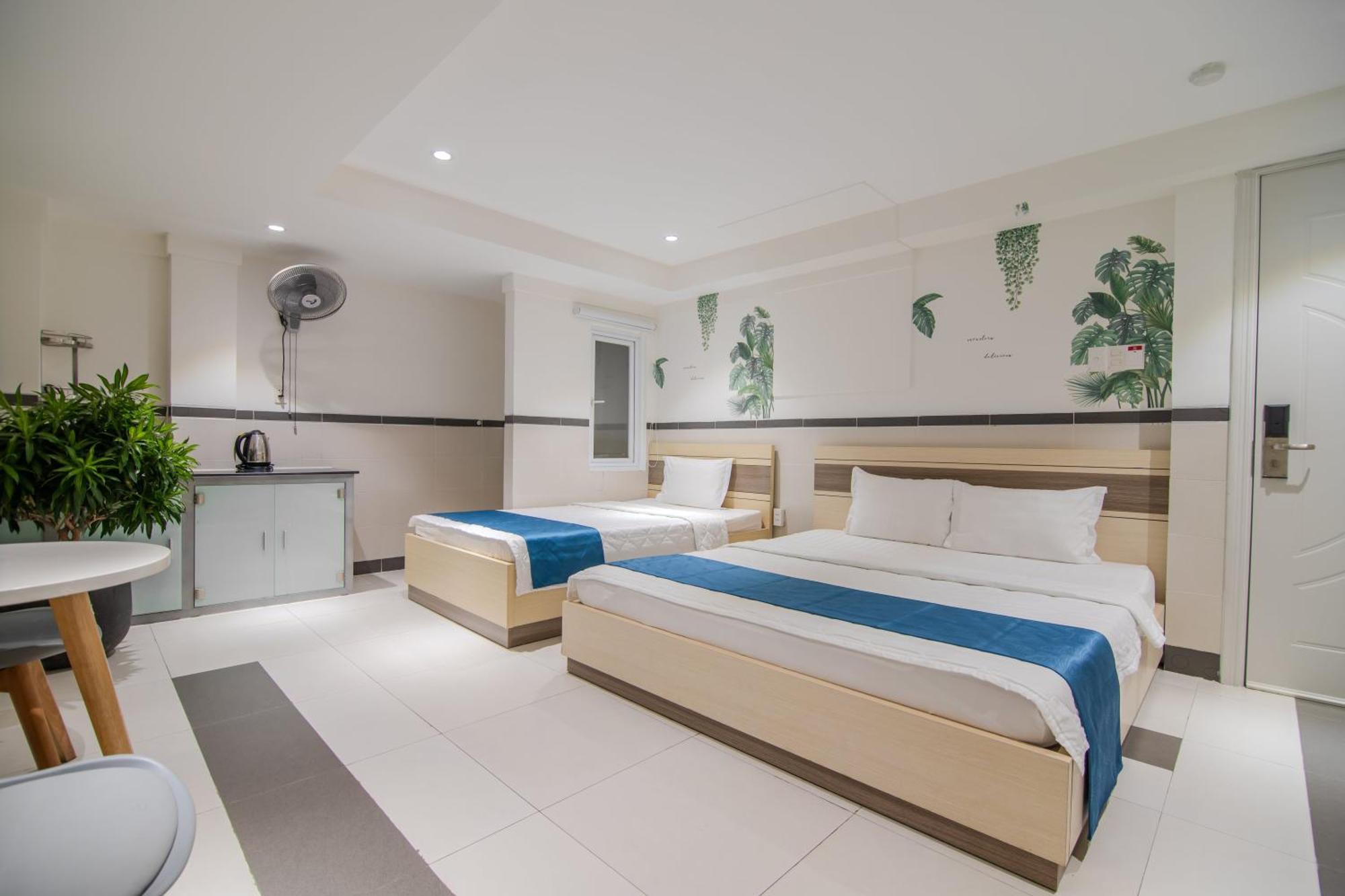 Bin Bin Hotel 5 - Near Lotte Mart D7 Хошимин Екстериор снимка