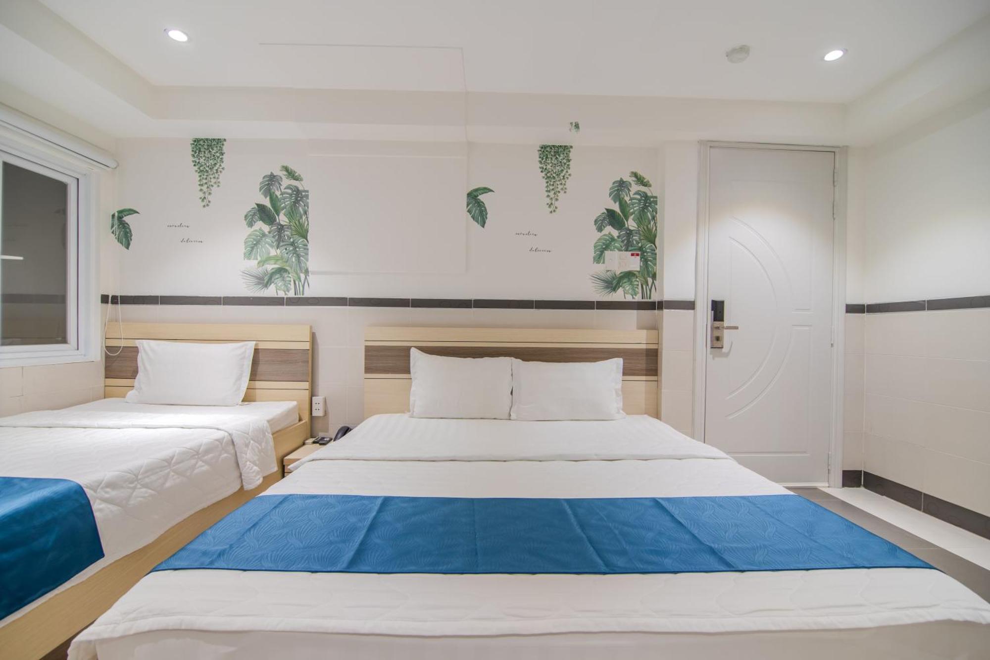 Bin Bin Hotel 5 - Near Lotte Mart D7 Хошимин Екстериор снимка